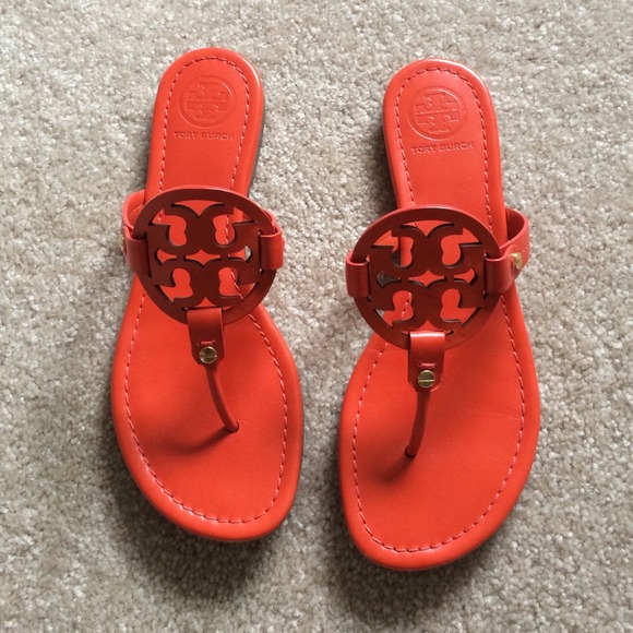 Sale! 🍷Tory Burch Sandals!