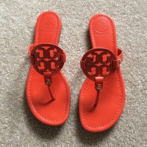 Sale! 🍷Tory Burch Sandals!