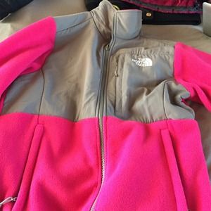 Pink, gray north face never worn as you can see!!