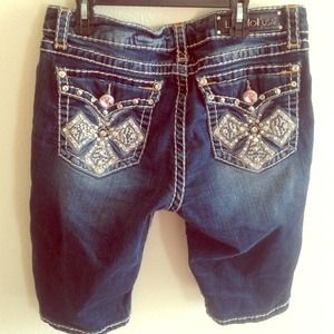 LA idol Jean shorts