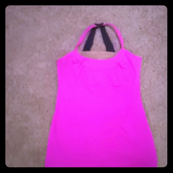 Cute lululemon workout tank