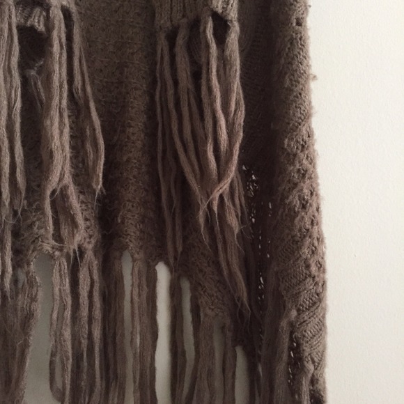 Bohemian Fringe Cardigan - Picture 3 of 4