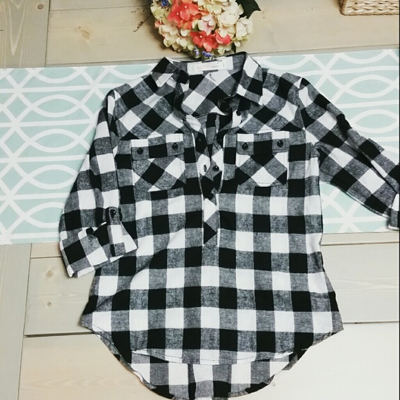 🍁 Plaid shirt