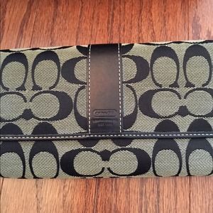 Authentic COACH Wallet