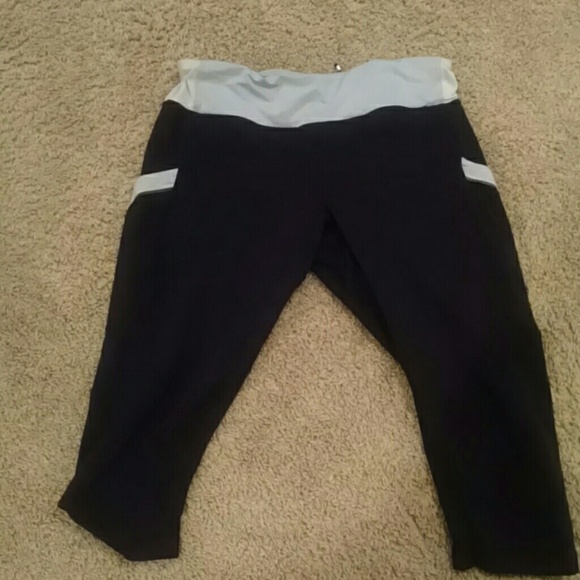 Purple and black lululemon crops