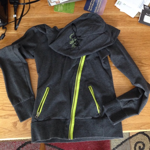 Oakley sport zip up jacket