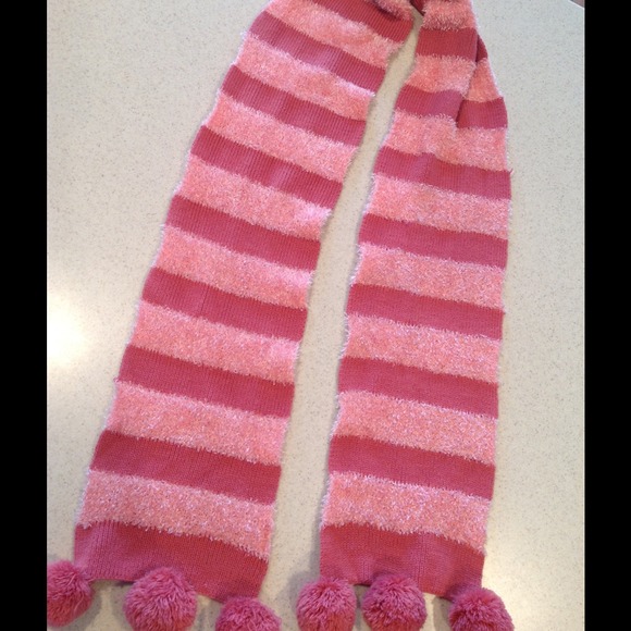 SOLD ‼️‼️‼️Talbots Pink Scarf - Picture 2 of 3