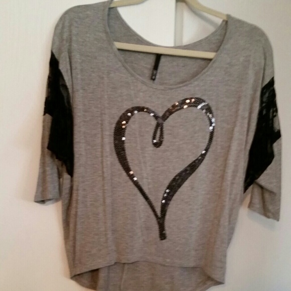 Like new heart top