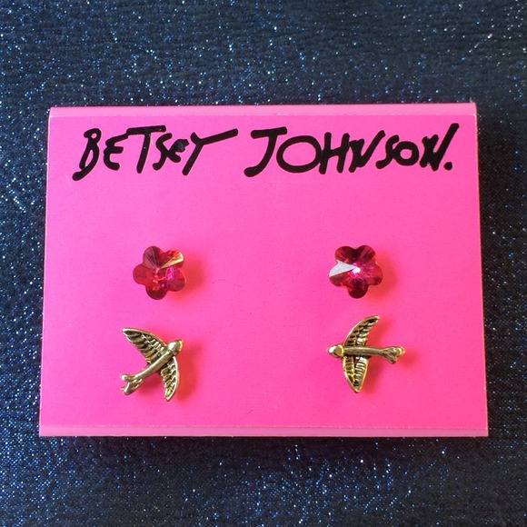 Betsey Johnson earrings set