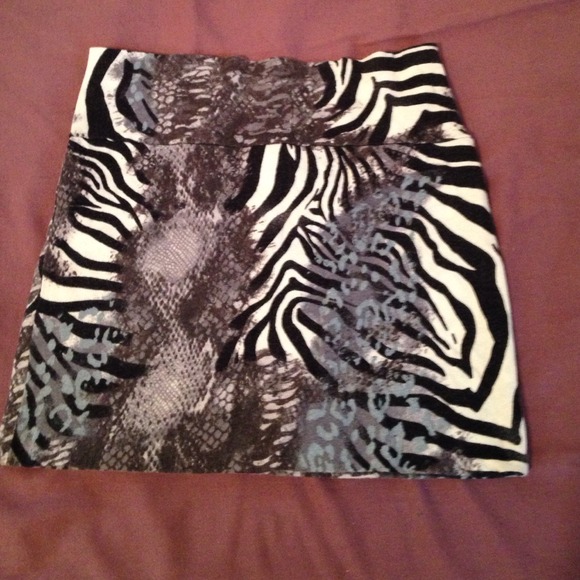 Animal print cotton skirt - Picture 1 of 3