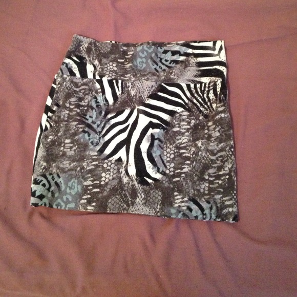 Animal print cotton skirt - Picture 2 of 3