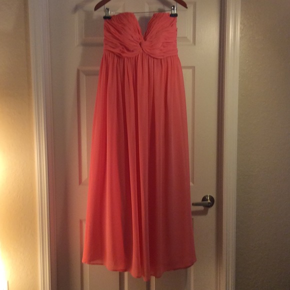 🎀Beautiful coral strapless dress🎀