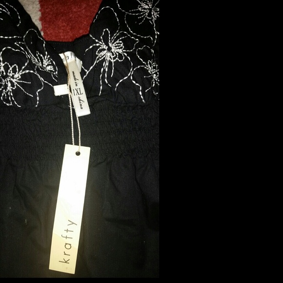 Little black dress - Picture 2 of 2