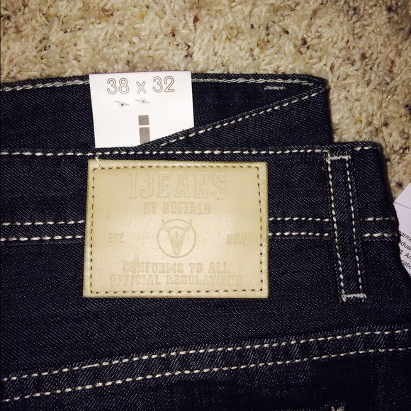 Men's buffalo jeans size 38 waste 32 length