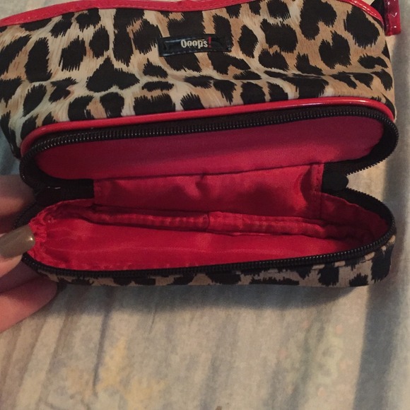 Purse - Picture 3 of 4