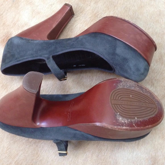 Shoes - Picture 3 of 3