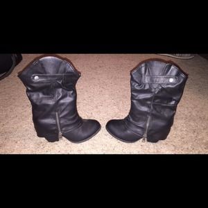 Black Boots