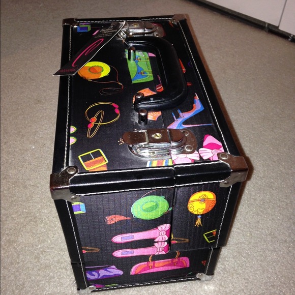 NWT Makeup Caboodle!