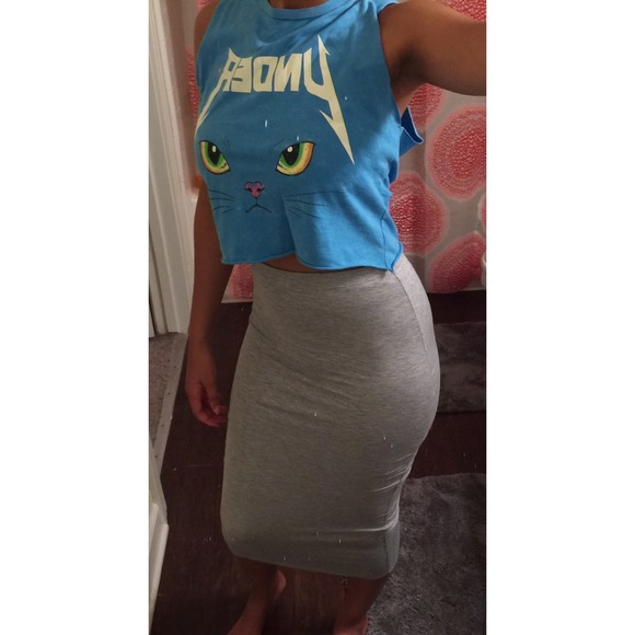 Bisou Bisou Dresses & Skirts - ❌ON HOLD❌Pencil skirt