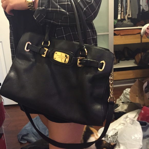 Hamilton Michael Kors. - Picture 1 of 3