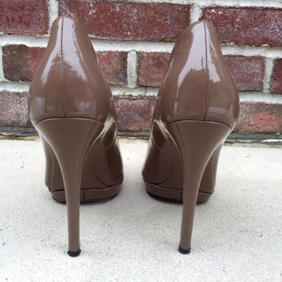 🚫SOLD🚫Brian Atwood Fredrique Pumps - Picture 2 of 4