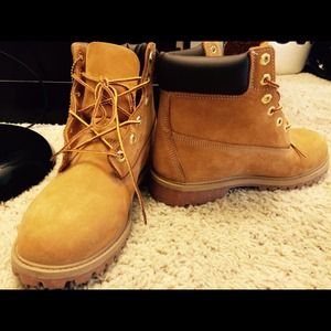 🚫SOLD🚫 timberlands