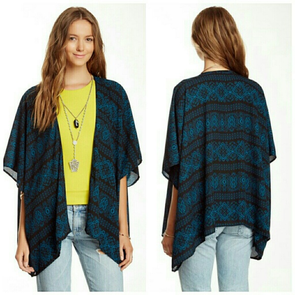 Romeo & Juliet Couture Scarf Print Open Cardigan