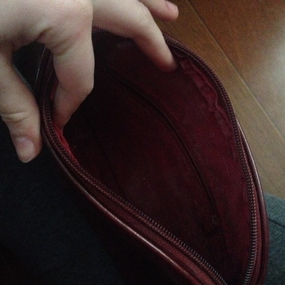 Gucci makeup bag - Picture 3 of 3