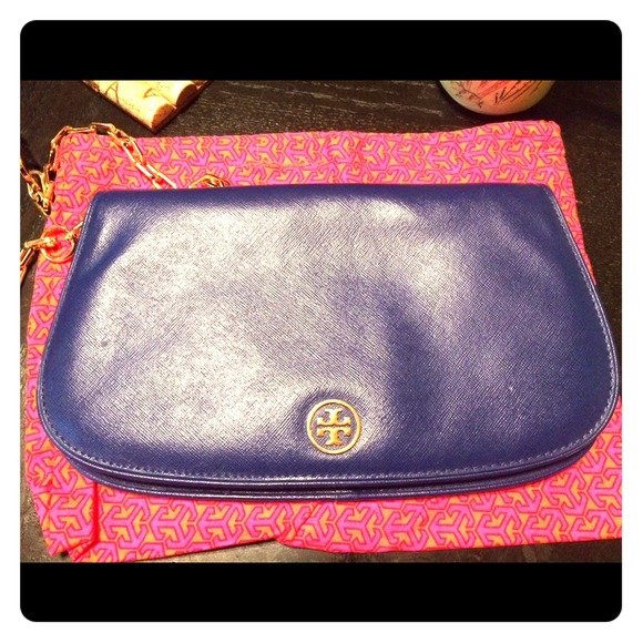 Tory burch clutch