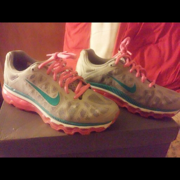 GIRLY NIKE AIRMAX