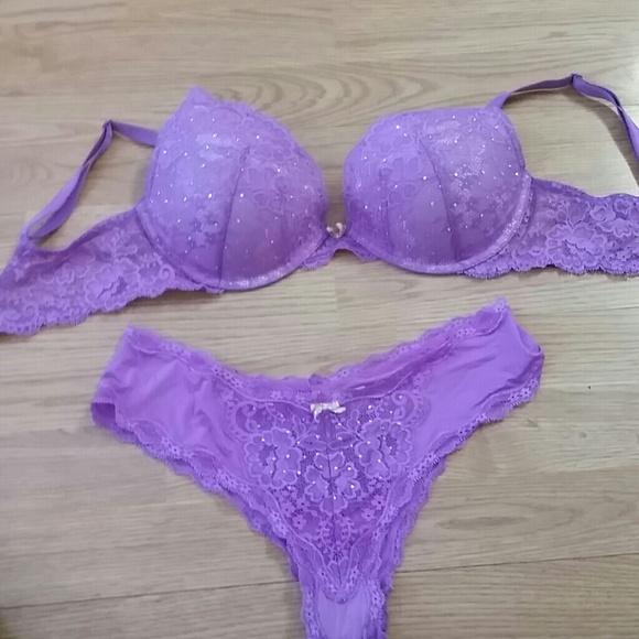 Victoria secret bra set 34D