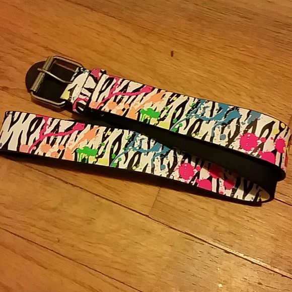 Zebra paint spatter belt