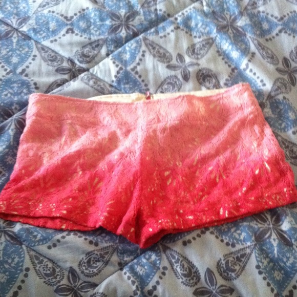 Shorts - Picture 1 of 2