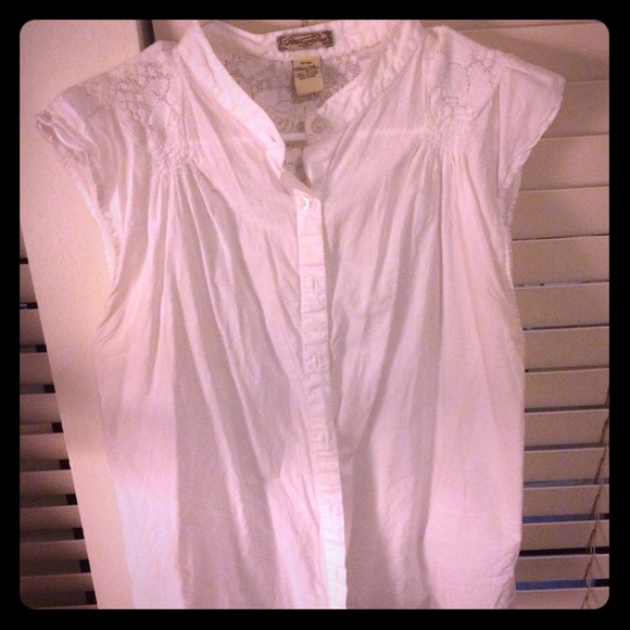 Simple white shirt with lace