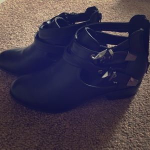 Black boots