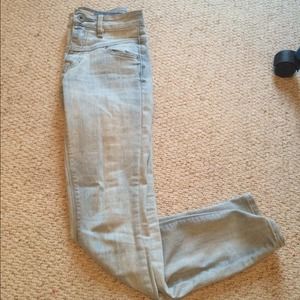 Bullhead High-Rise skinny jeans