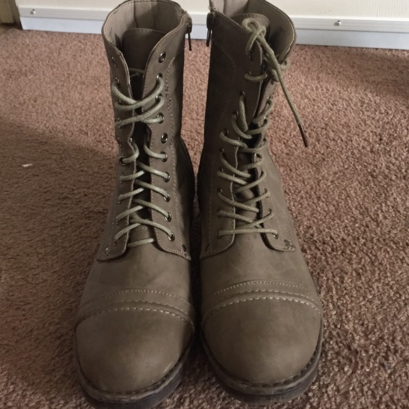 Boots - Picture 2 of 2