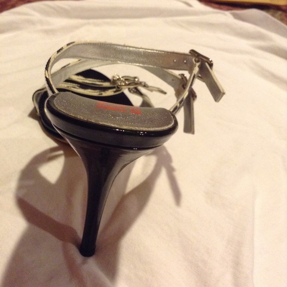 Zebra Print Sandals - Picture 4 of 4