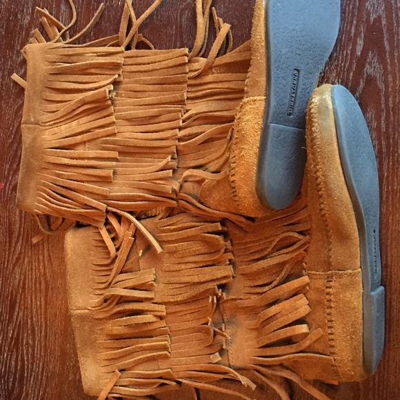 Minnetonka fringe moccasins