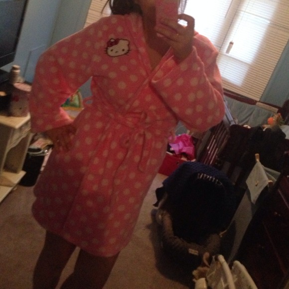 Hello Kitty robe
