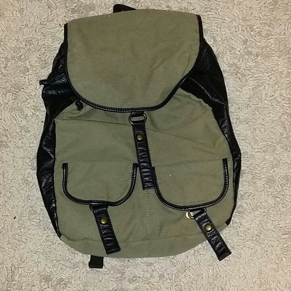 Military green bagpack