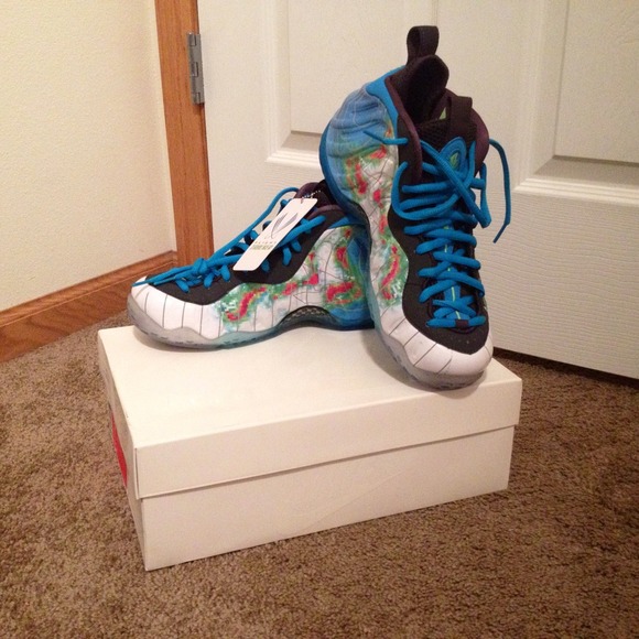Foams (Whether Mans) new $250 - Picture 1 of 1