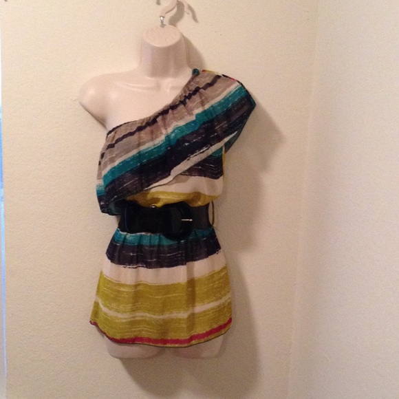 One shoulder sheer top w/belt