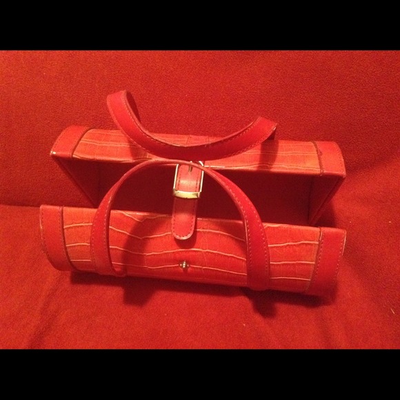 Red Purse - Picture 2 of 2