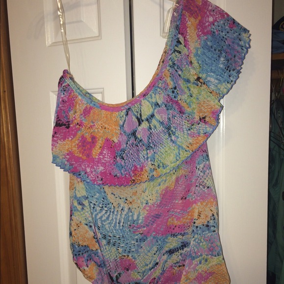 One shoulder multicolor top