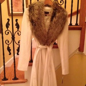 Brand new with tags coat with faux fur collar
