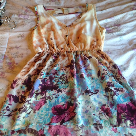 Adorable floral cutout back top