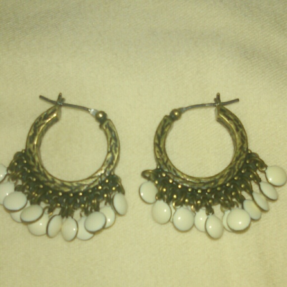 Earring Bundle - Picture 2 of 3