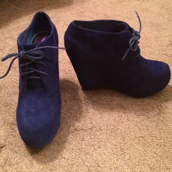 Boots - Colbolt blue booties
