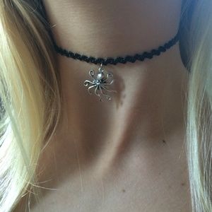 Choker with octopus bead